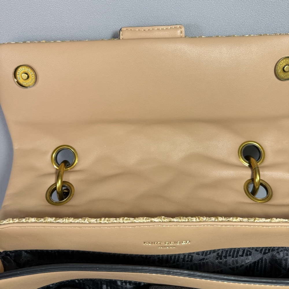 Kurt Geiger Large Gold Raffia Crystal Bee Embellished Shoulder Bag - Picture 11 of 16